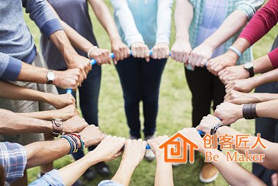 團(tuán)隊(duì)化運(yùn)營(yíng)，更容易分析抓住用戶痛點(diǎn)